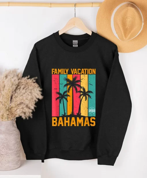 Family Vacation 2022 Bahamas Matching Group Summer Vacation Funny Colorful Unisex T Shirt
