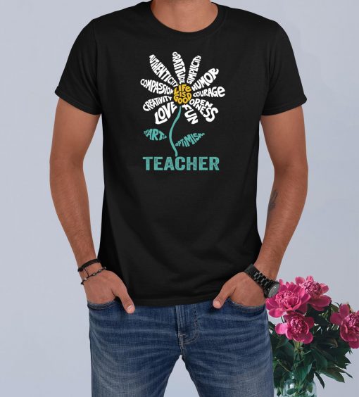 Life is good Teacher Daisy T-shirt