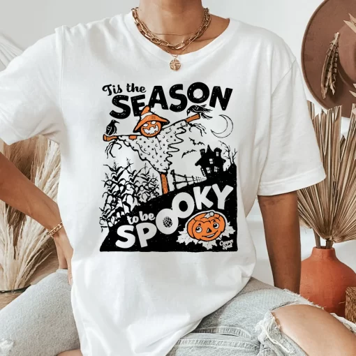 Tis The Season To Be Spooky Halloween T-Shirt