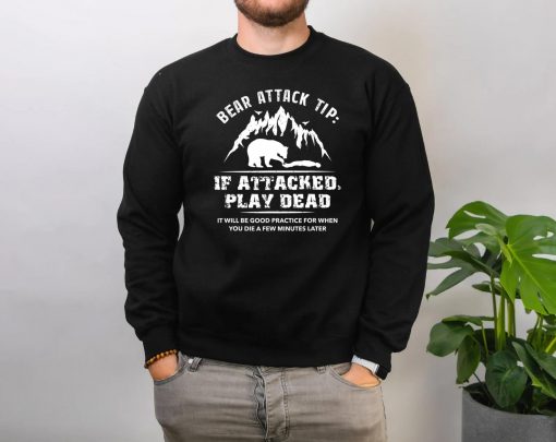 Bear Attack Tip Camping Hiking Outdoor Travel Funny Vintage T-Shirt
