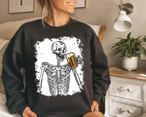 Skeleton Skull Drinking Beer T-Shirt