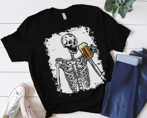 Skeleton Skull Drinking Beer T-Shirt