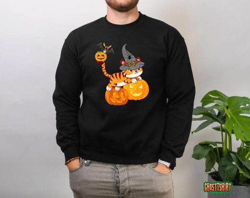 Cute Halloween Tiger In Witch Hat T-Shirt