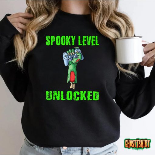 Gamer Halloween Spooky Level Unlocked Zombie Boys Teens Kids T-Shirt