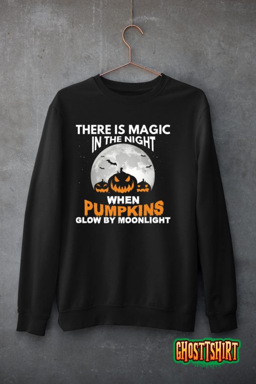 Halloween Pumpkins Magic In The Night Glow By Moonlight Classic T-Shirt