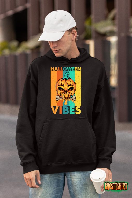 Retro Halloween Vibes Halloween Vintage Halloween 2022 T-Shirt