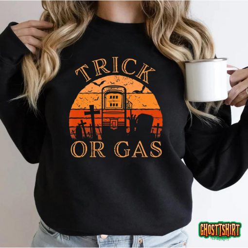 Trick Or Gas Funny Halloween Costume 2022 T-Shirt