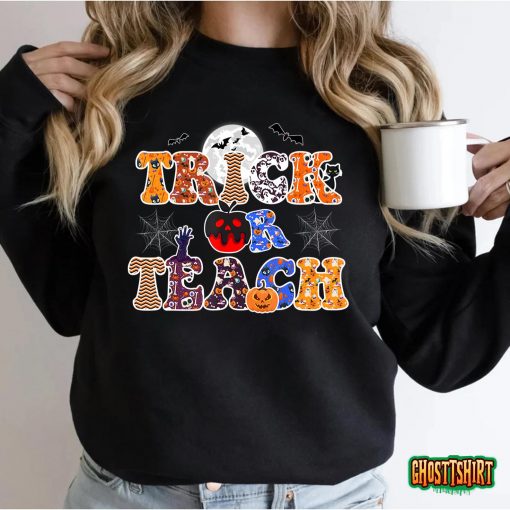 Trick Or Teach Funny Teacher Halloween 2022 T-Shirt