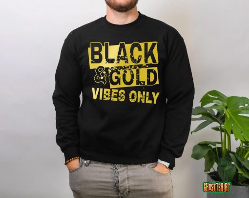 Black And Golds Cool Design T-Shirt