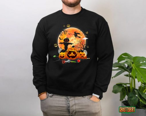 Cute Ghost Halloween Teacher Trick or Teach elementary Mummy T-Shirt