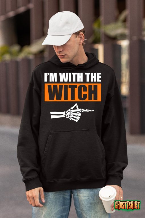 Halloween Men I’m With The Witch Funny Halloween T-Shirt