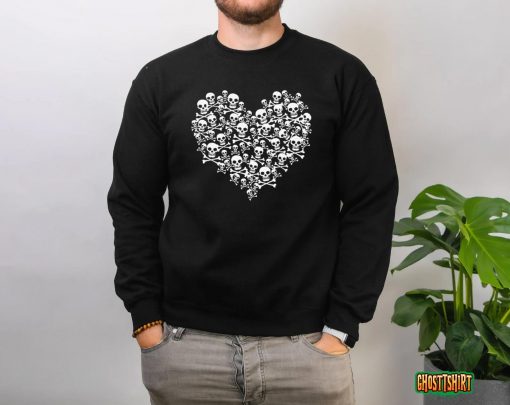 Heart Formed With Skulls And Crossbones Halloween For Lovers T-Shirt