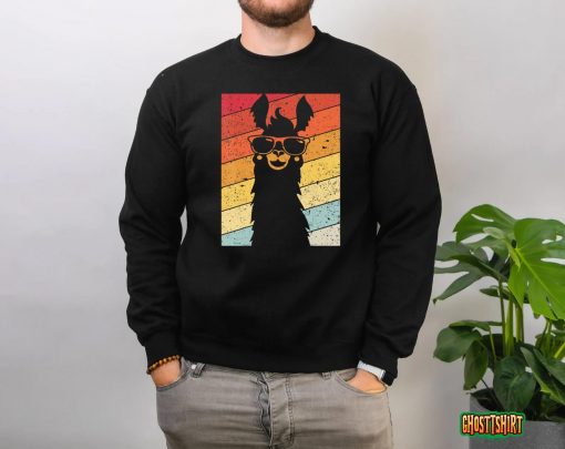 Llama Shirt Retro Style Alpaca Funny Vintage T-Shirt