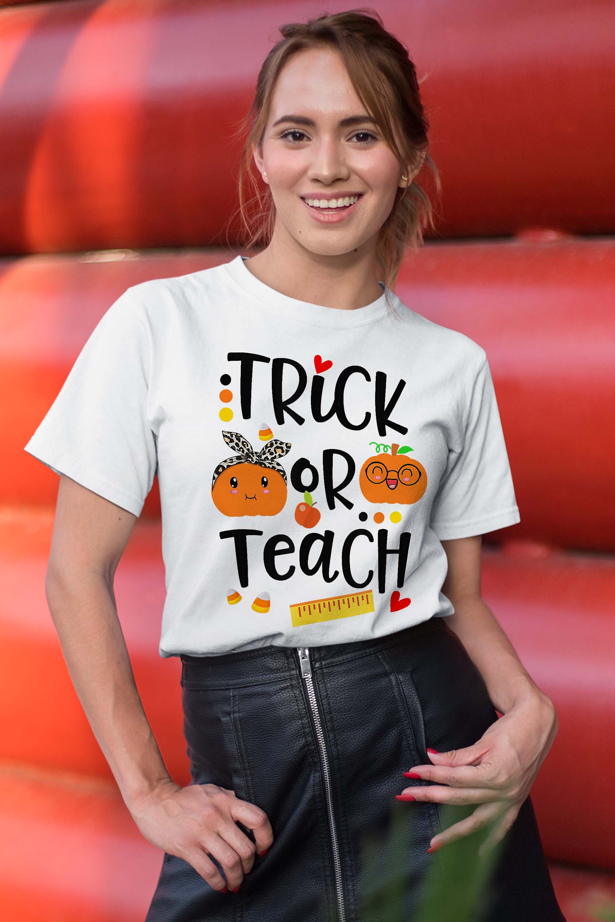 Trick or Teach Cute Halloween Teacher Men Women Teacher T-Shirt