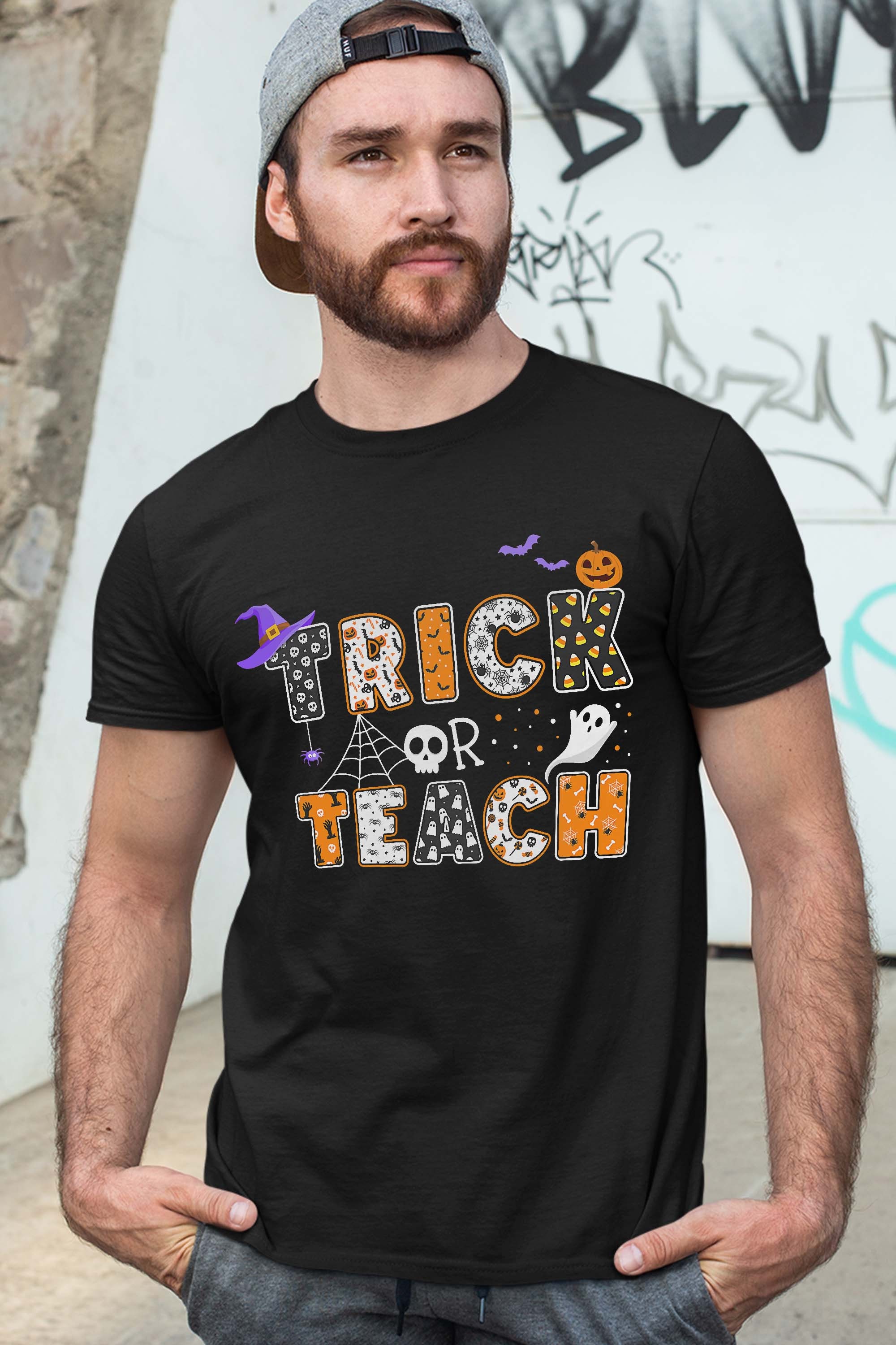 Trick or Teach Teacher Halloween Costume Boo Spooky Funny T-Shirt