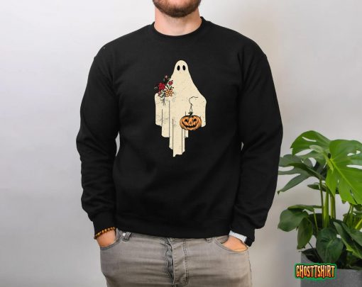 Vintage Floral Ghost Cute Halloween Costume Funny Graphic T-Shirt