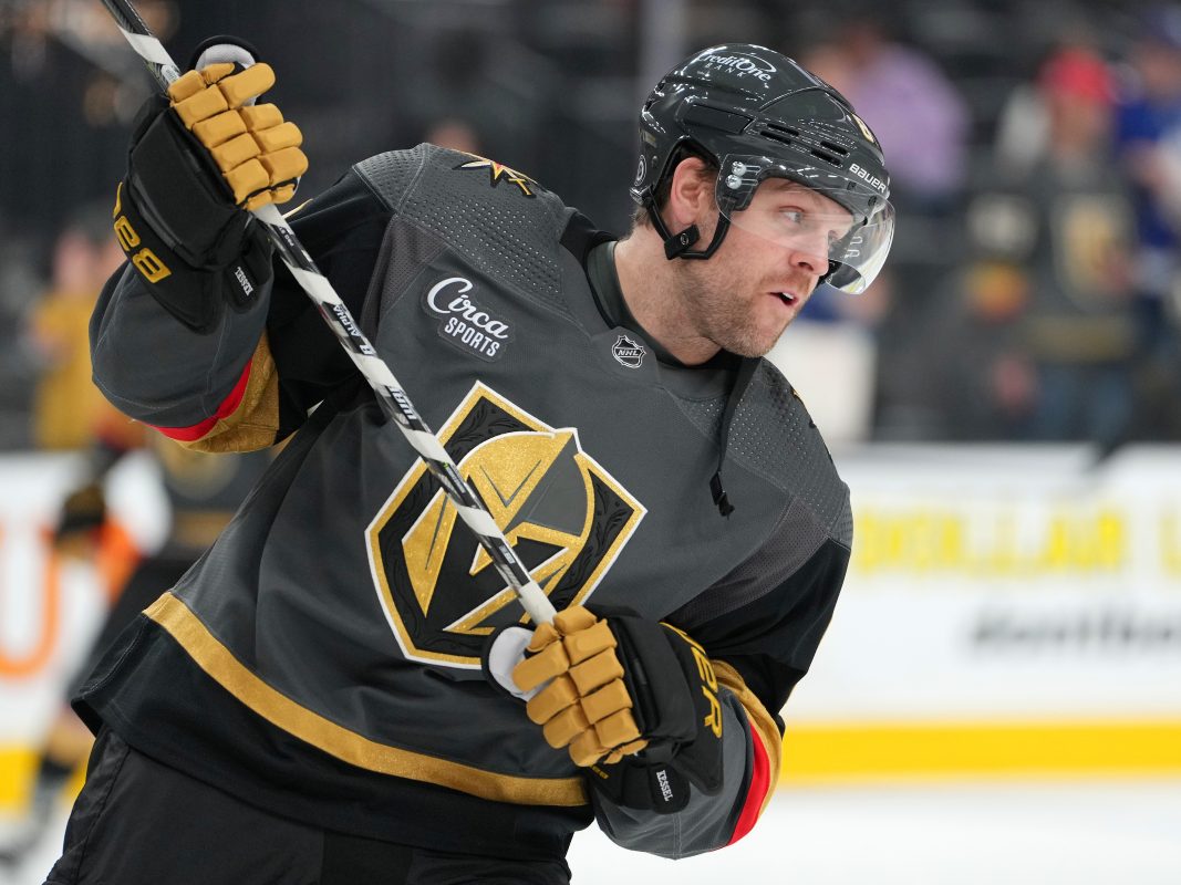 Phil Kessel becomes NHLs record ironman scores 400th goal Phil Kessel becomes NHLs record ironman scores 400th goal