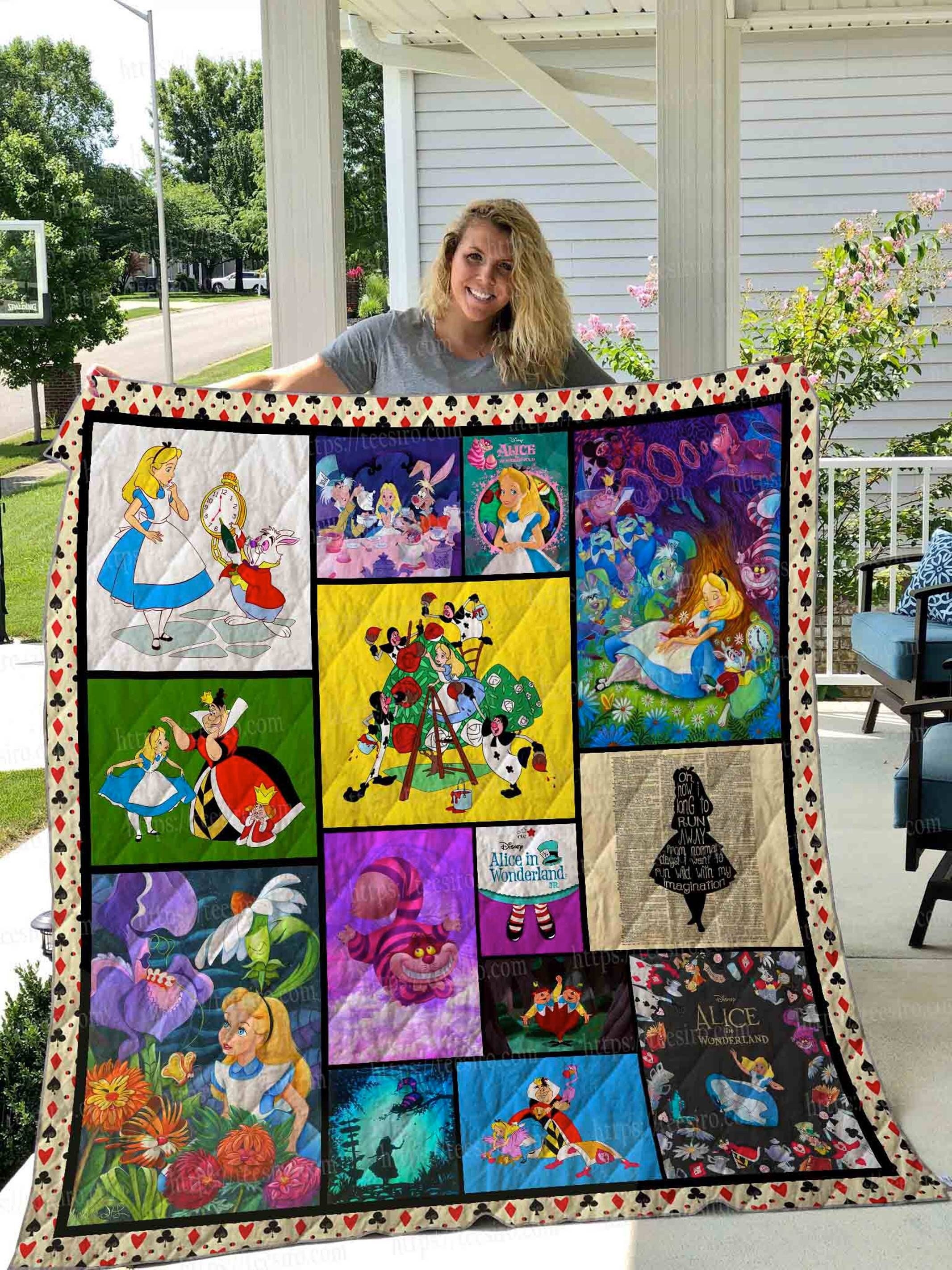 Disney Alice In Wonderland Alice Cheshire Cat Blanket