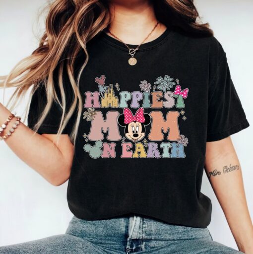 Besties Disney Happiest Mom On Earth Unisex T-Shirt