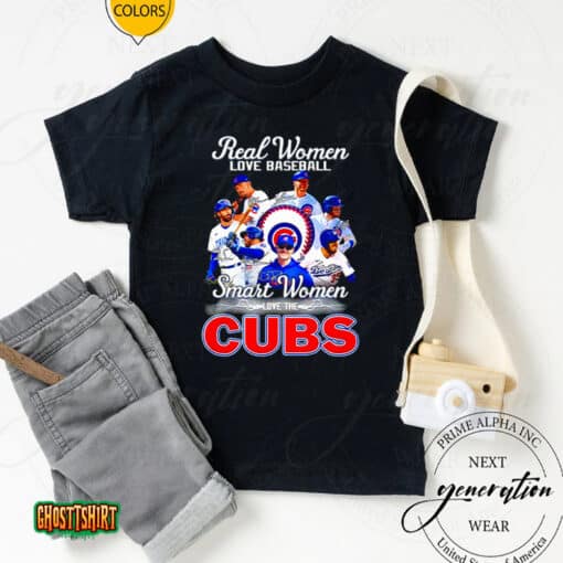 Real Women Love Baseball Smart Women Love The Cubs Signature Unisex T-Shirt