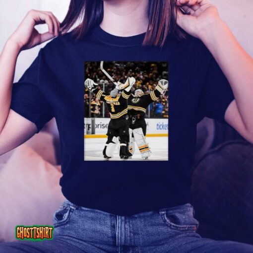 Swaymark Hugs – Presidents’ Trophy Unisex T-Shirt