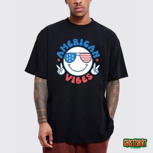 America Vibes Fourth 4th of July Happy Face Smile Patriotic T-Shirt