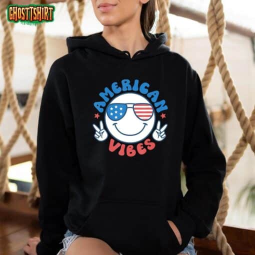 America Vibes Fourth 4th of July Happy Face Smile Patriotic T-Shirt